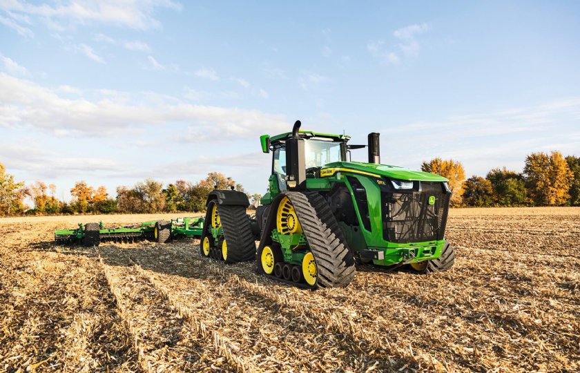 Kniktrekker+van+913+pk+is+sterkste+trekker+van+John+Deere
