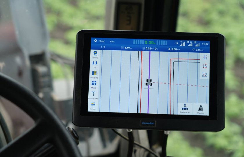 Met het RTK-gps-signaal rijdt de stuurautomaat tot 2 centimeter nauwkeurig.